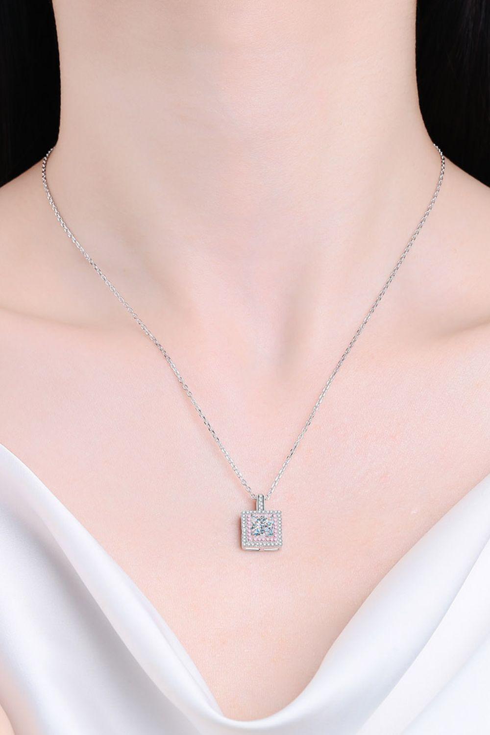 Hazel Blues® | 1 Carat Moissanite Square Pendant Chain Necklace