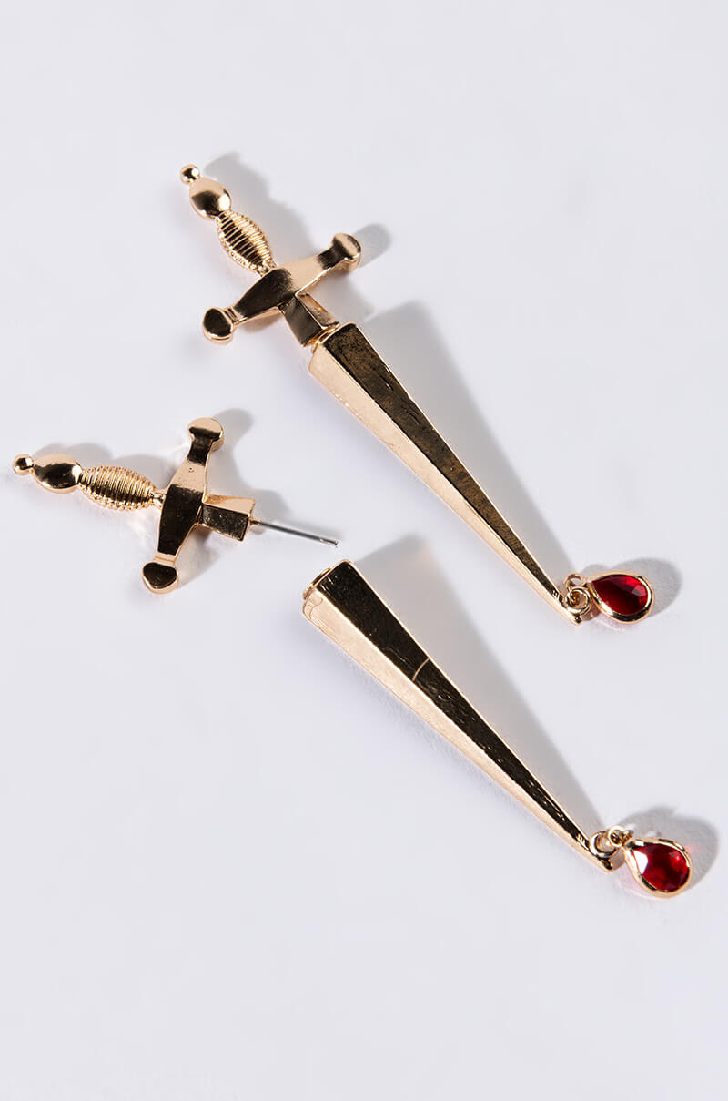 A LOVE LETTER STATEMENT EARRING