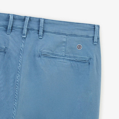 Bermuda 200 bleu ceruleen coupe droite en coton stretch HOMME SERGE BLANCO