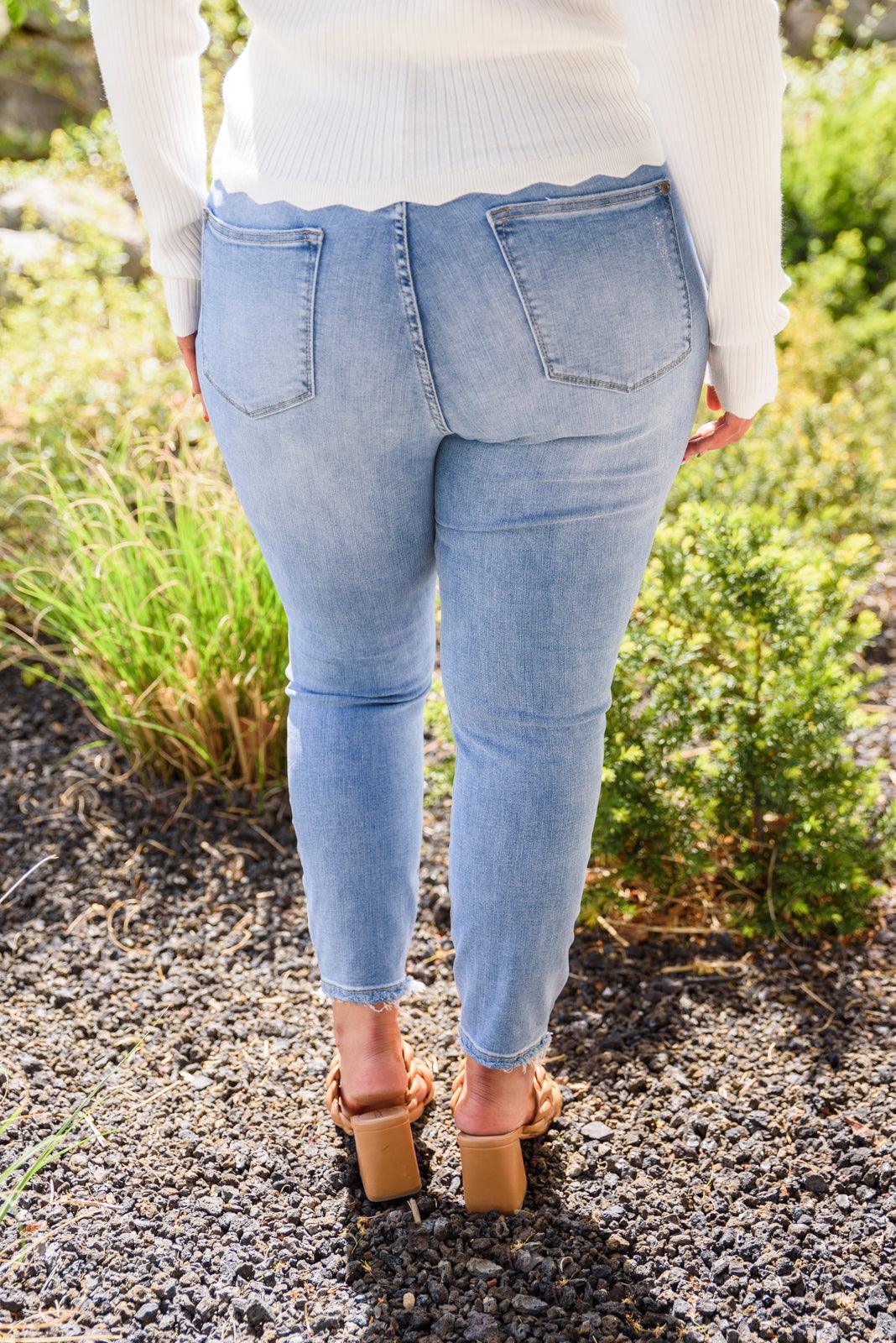 Hazel Blues® | Hi-Rise Button Fly Skinny