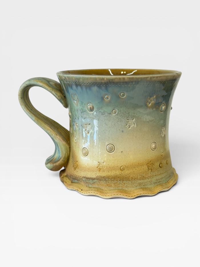 Mug with Wavy Foot - Crystal